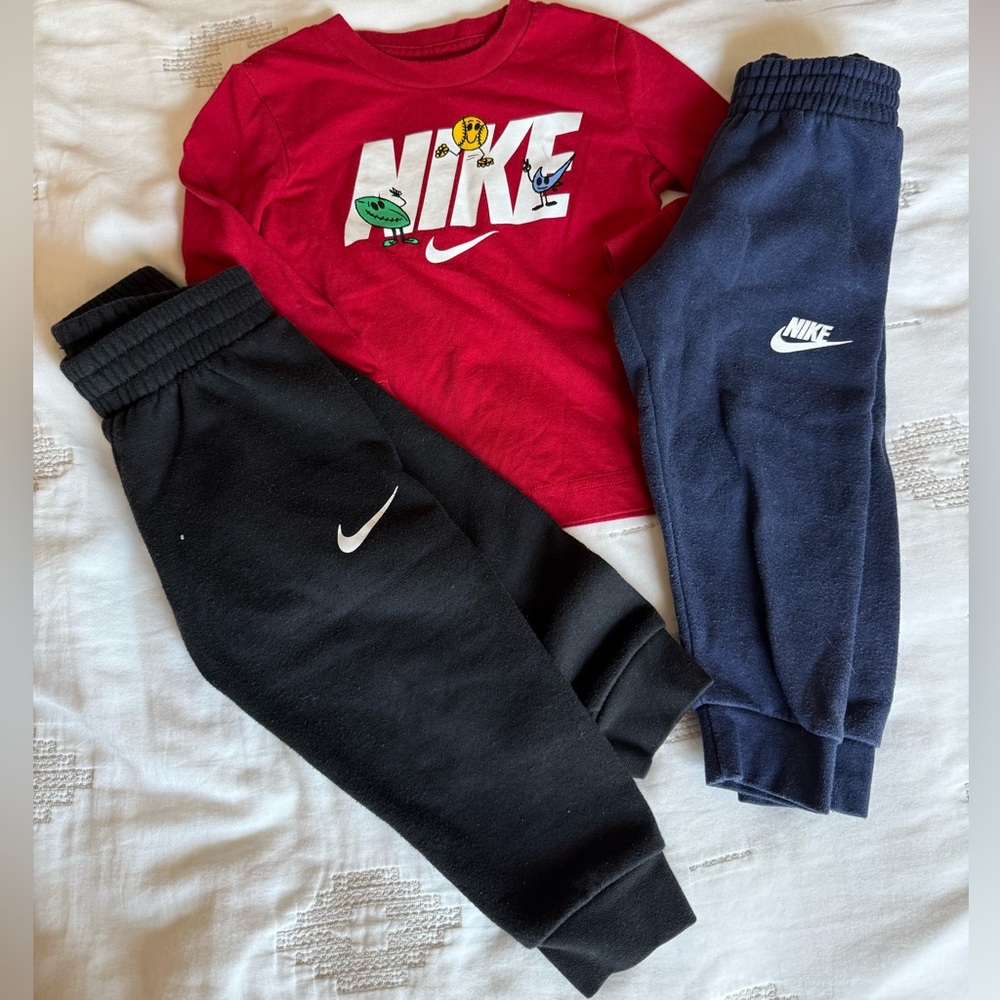 24months Nike Jogger Set (3 pieces)